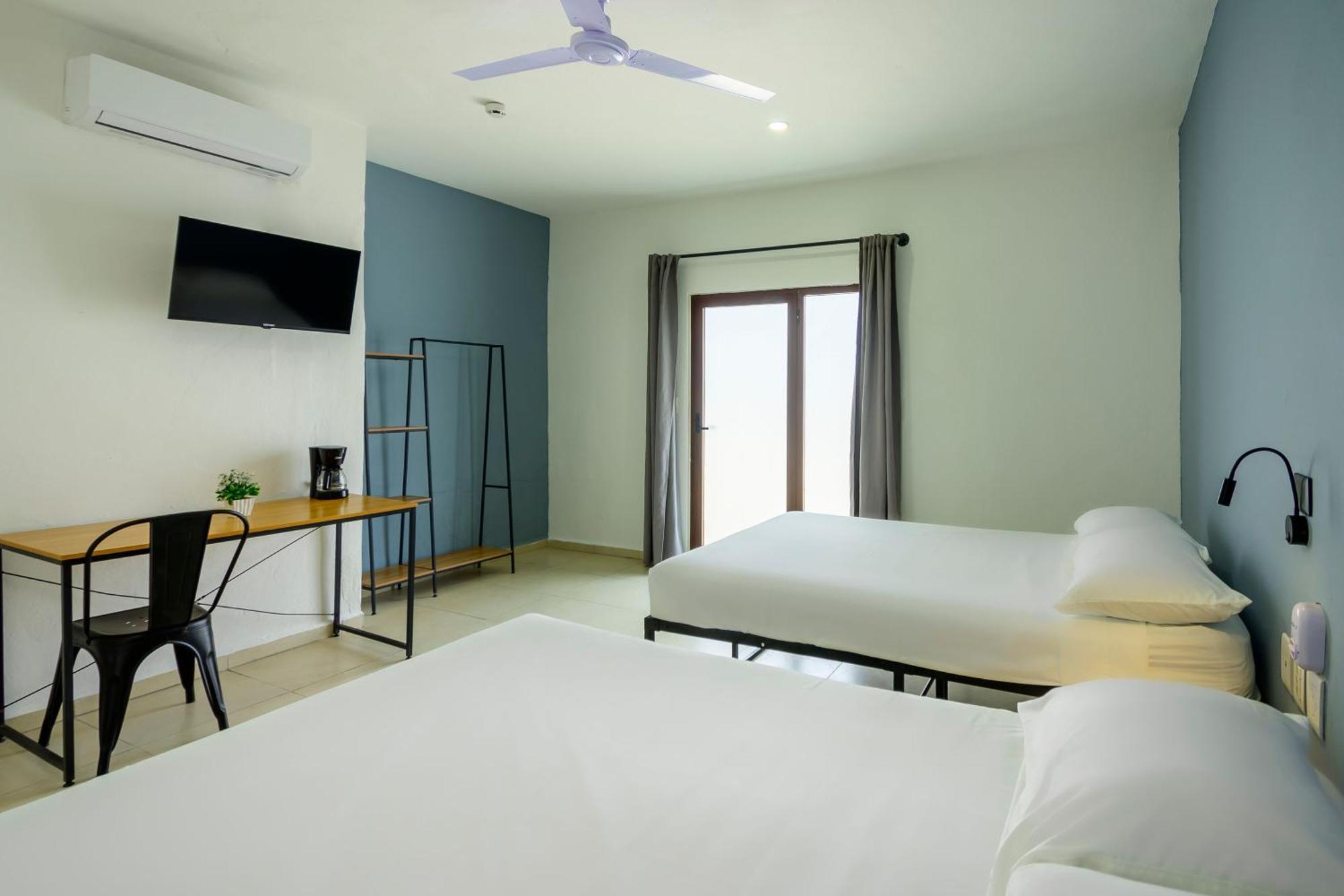 Hotel Paso del Mar Playa del Carmen Esterno foto